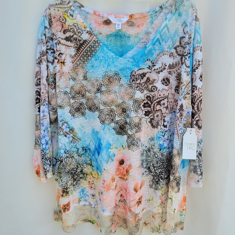 Time and Tru sz 22 coral and blue top